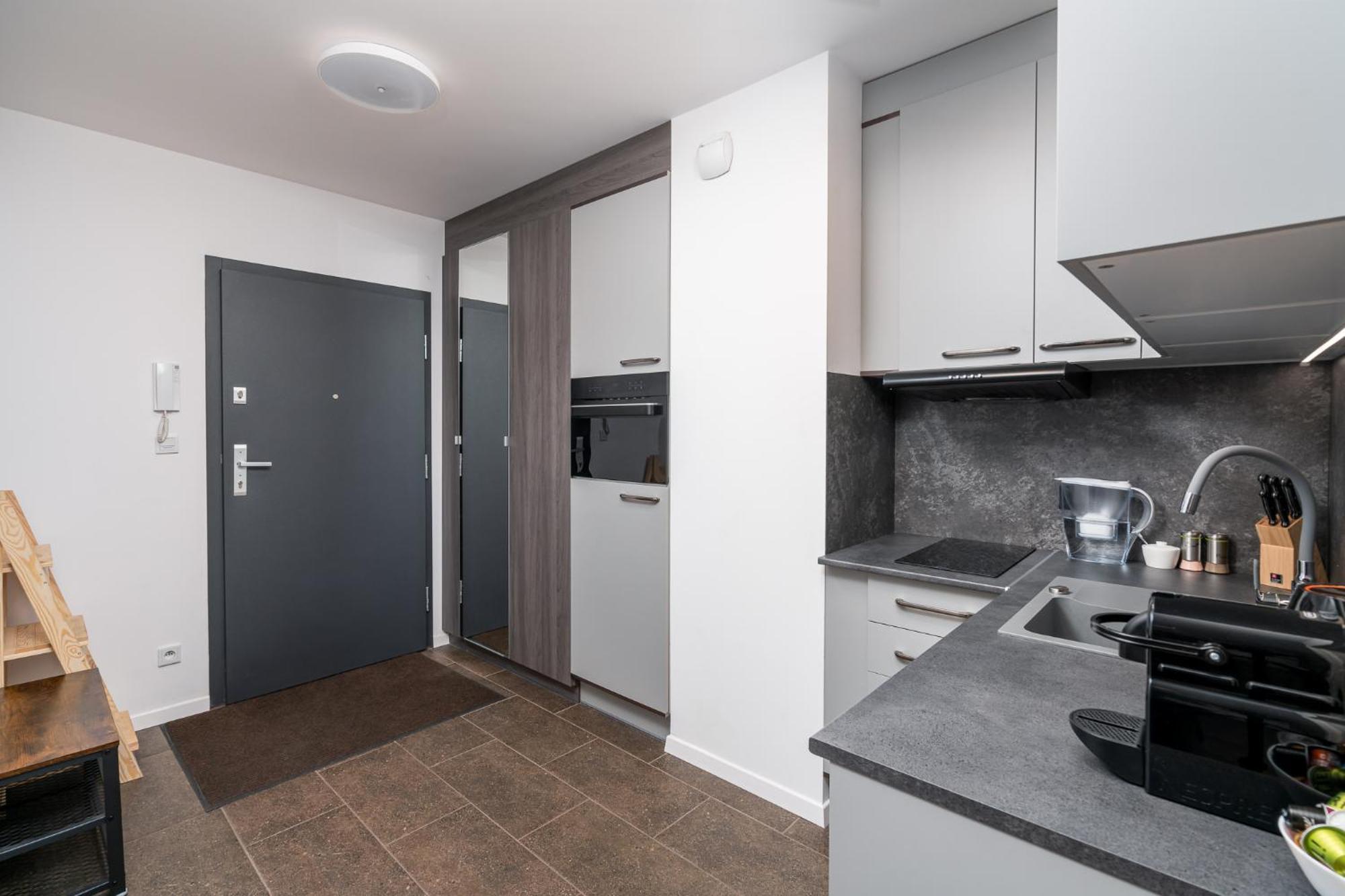 Apartwro 3Th - Apartament Przy Dworcu Glownym Pkp, Balkon, Garaz, Rowery Wrocław Exterior foto